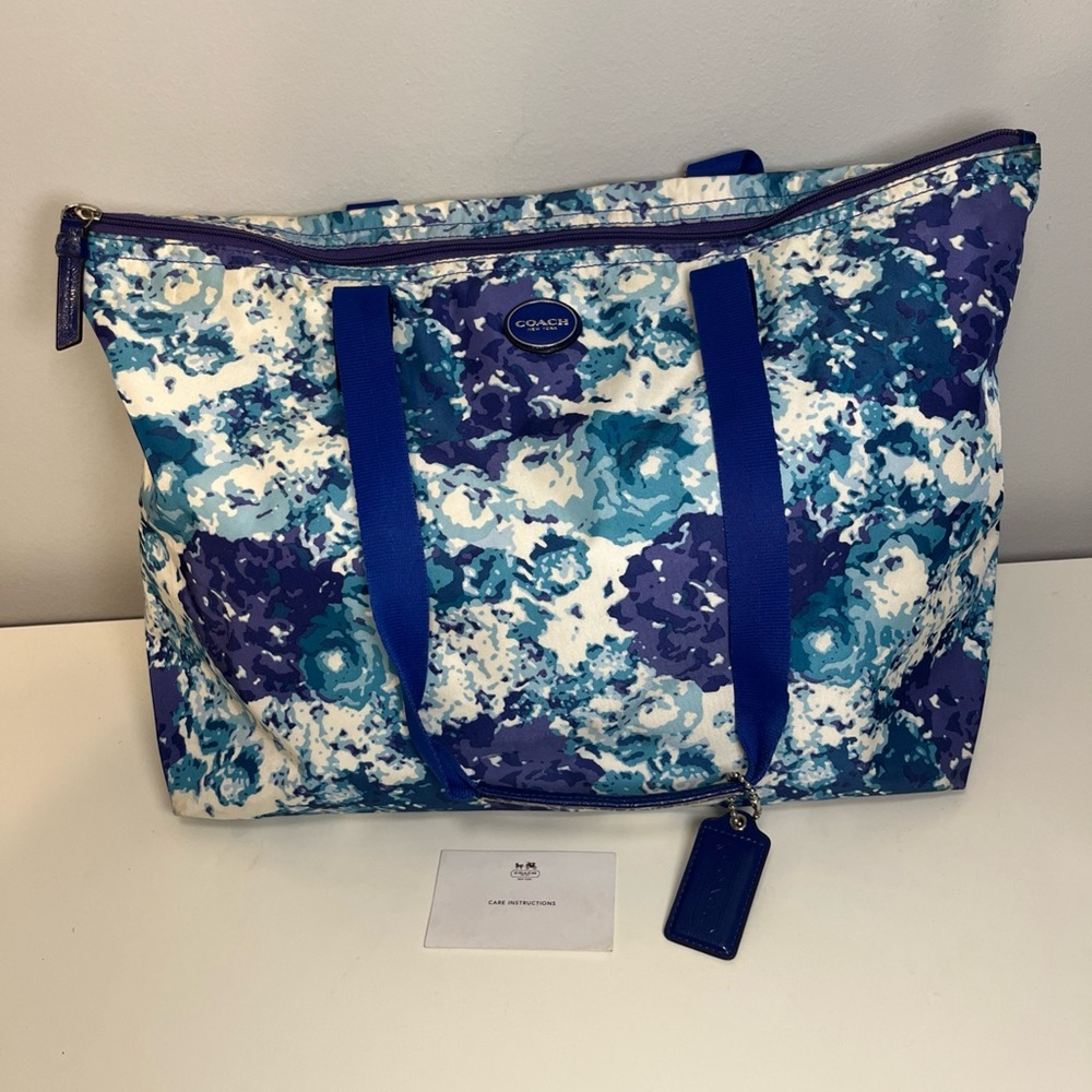 Coach Getaway nylon packable weekender tote blue and putple floral w/small pouch